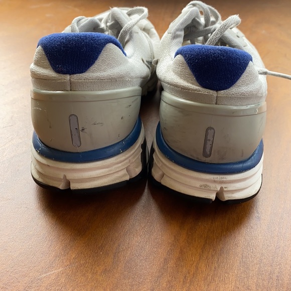 Men's Nike running shoes - Picture 6 of 9